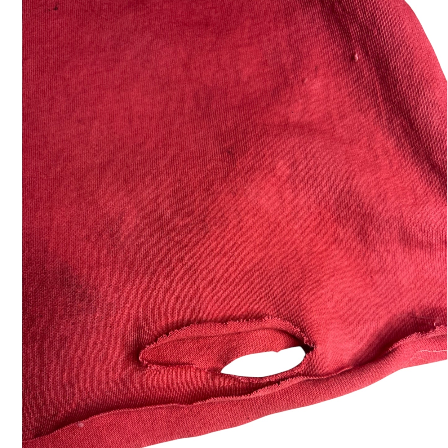 Vintage Red “The Wilde Die Young”